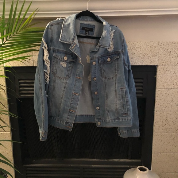 Forever 21 Jackets & Blazers - Forever 21 Distressed Jean Jacket